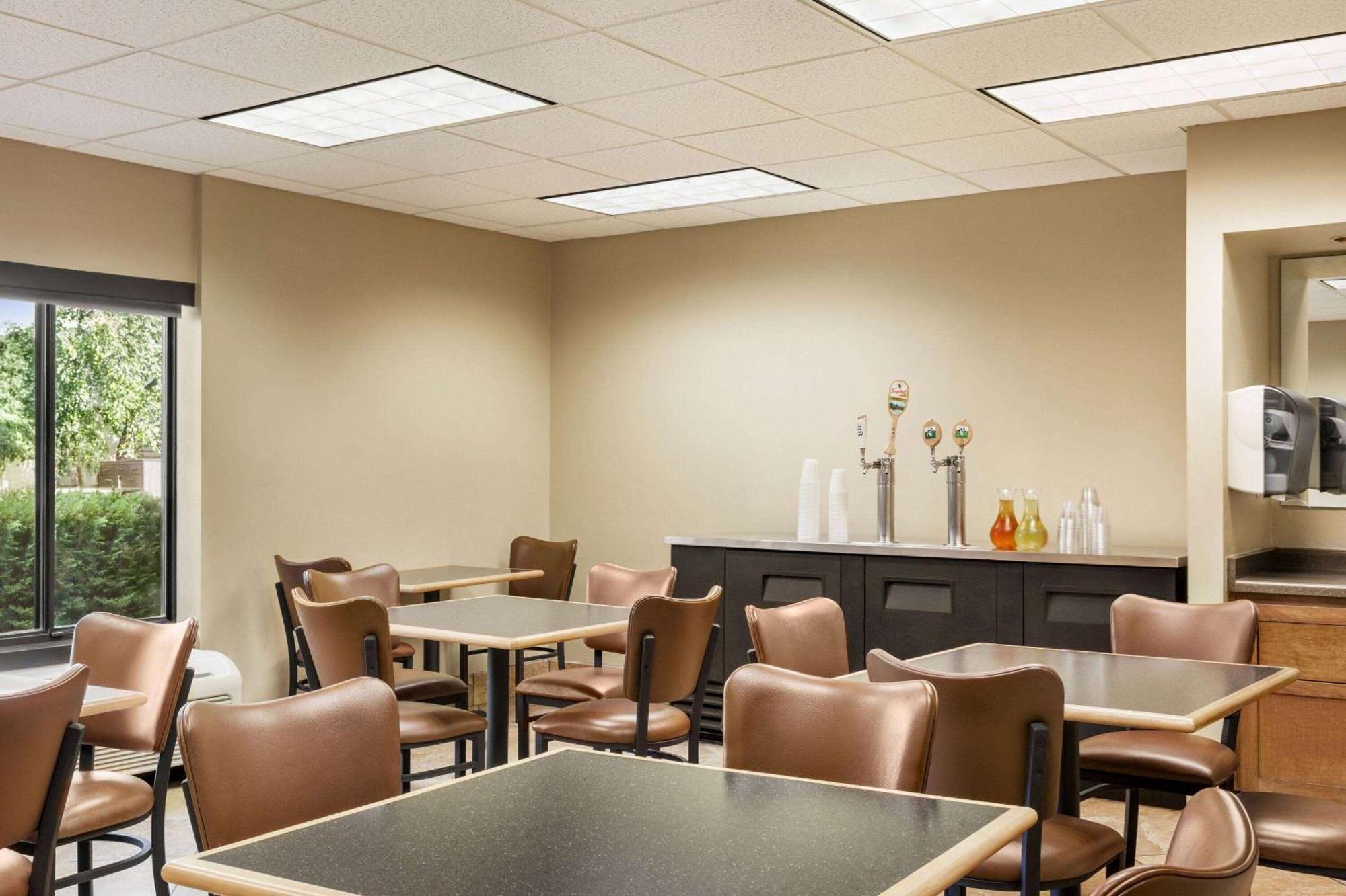 Americinn By Wyndham Madison West מראה חיצוני תמונה